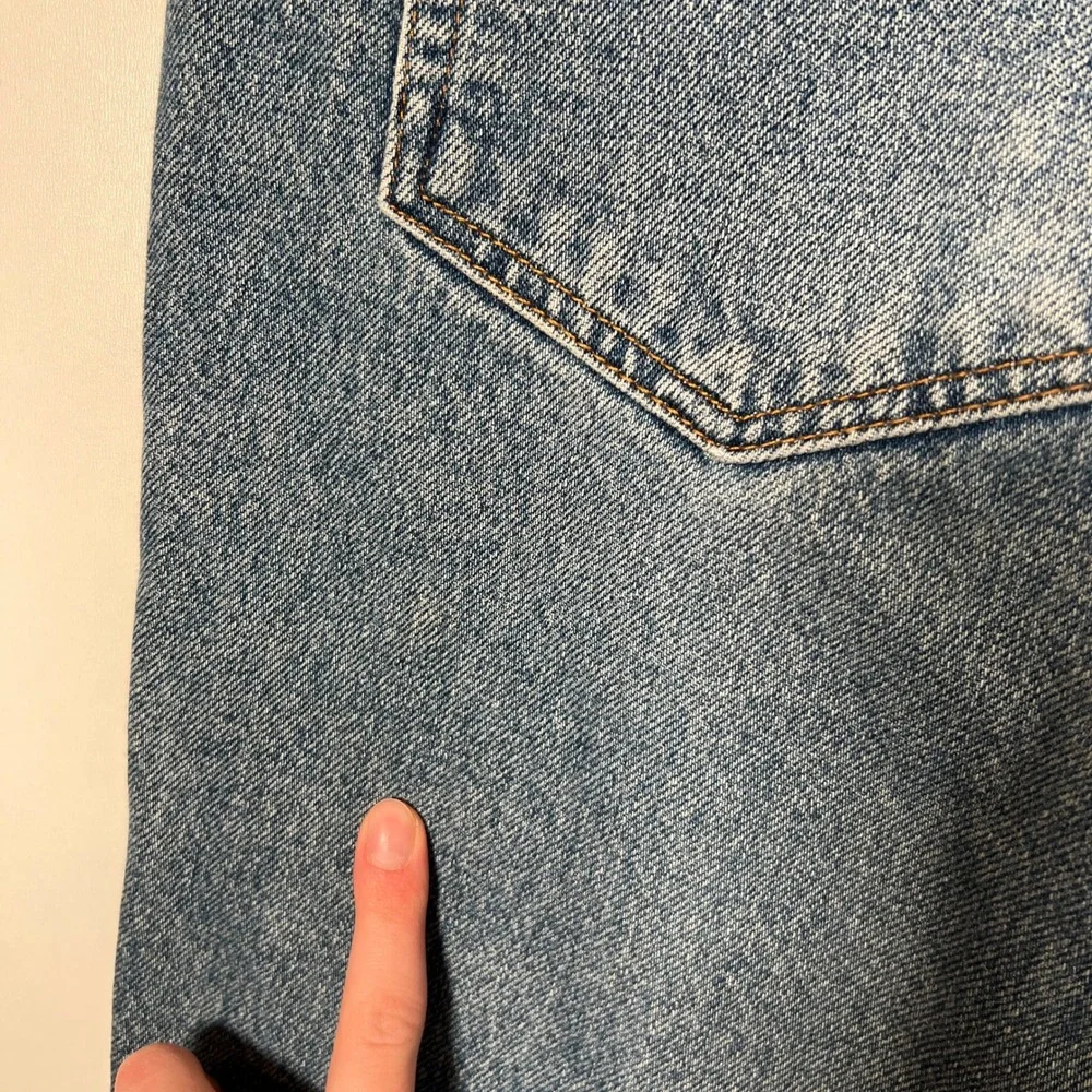 Vintage Calvin Klein Jeans Blue Straight Leg High Rise Medium Wash Denim 36x33 - Picture 8 of 9